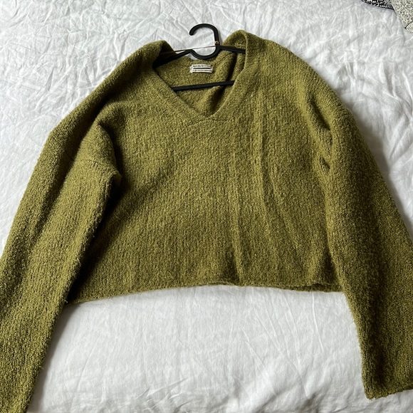 Urban outfitters - olive green sweater - Picture 1 of 1